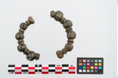 Foto von Bronzeknotenarmreif (NHMW-PRAE-024813)